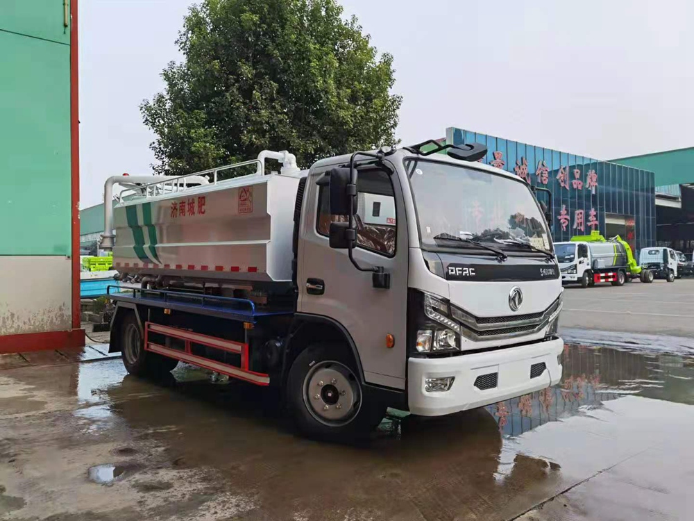 東風(fēng)凱普特K7/東風(fēng)多利卡D7清洗吸污車