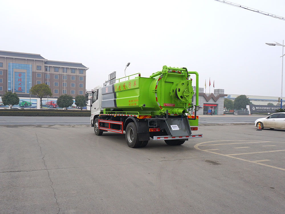 東風天錦清洗車